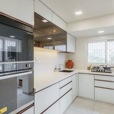 A beautiful fusion of style and functionality - backpainted toughened glass finish - kk modular kitchen lower parel (17)