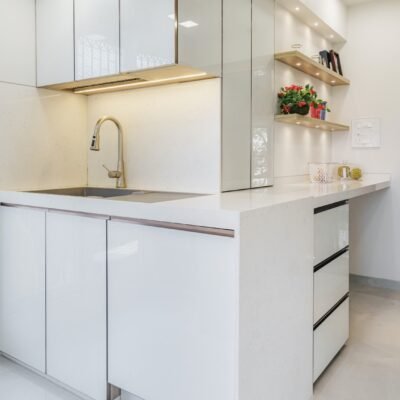 A beautiful fusion of style and functionality - backpainted toughened glass finish - kk modular kitchen lower parel (22)