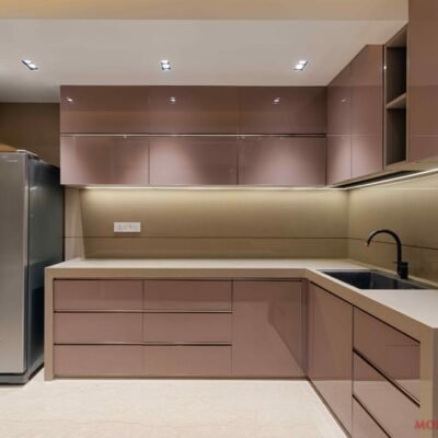 Beige Color + Beige Quartz Counter Top + Dado