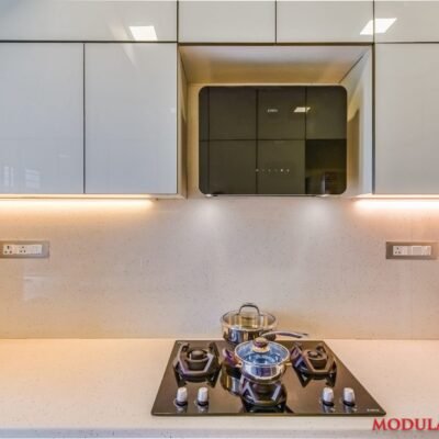 Inbuilt Hob & Cross Line Chimney