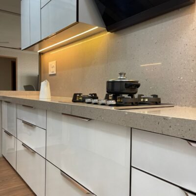 Luxurious Parallel Modular Kitchen completed in Mahindra Goregaon West - Buy Best Modular Kitchen in Mumbai - KK Modular Kitchen Dadar