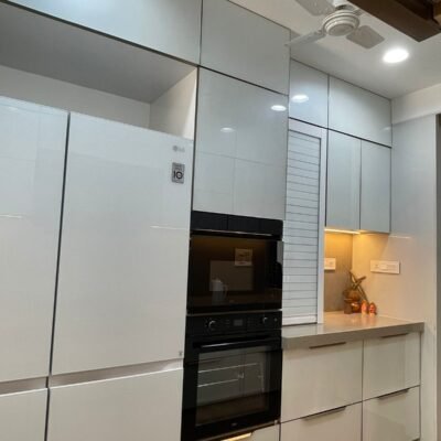 Luxurious Parallel Modular Kitchen completed in Mahindra Goregaon West - Buy Best Modular Kitchen in Mumbai - KK Modular Kitchen Goregaon