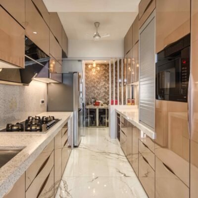 Parallel Look With Full Storage Till Ceilling