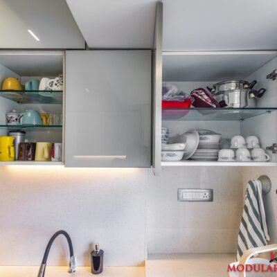 Top Shelevs Storage (2)