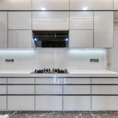 White Back Painted Toughered Glass With Gray Profile Handle