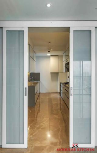 Back Painted Toughened Glass On Profile Combination With Light Beige And White With Black Profile Handle