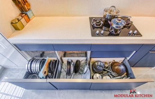 Inner Storage With Legra Box By Blum