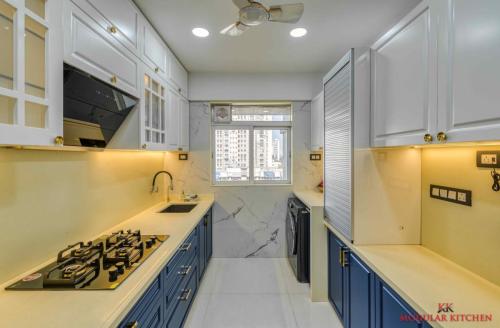 Spanish Door Window Cutout Solid Wood wITH Pu finish