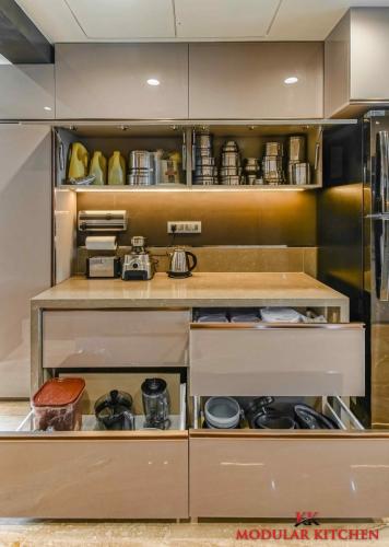 Top And Bottom Storage