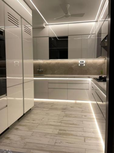 kuresh morbiwala - Dockyard road (3)