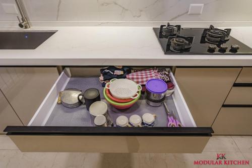 Completed-full-interior-work-in-Ruparel-Boiwada-Dadar-KK-Modular-Kitchens-and-Interior-design-in-Mumbai-Best-Modular-Kitchen-and-interior-designing-9